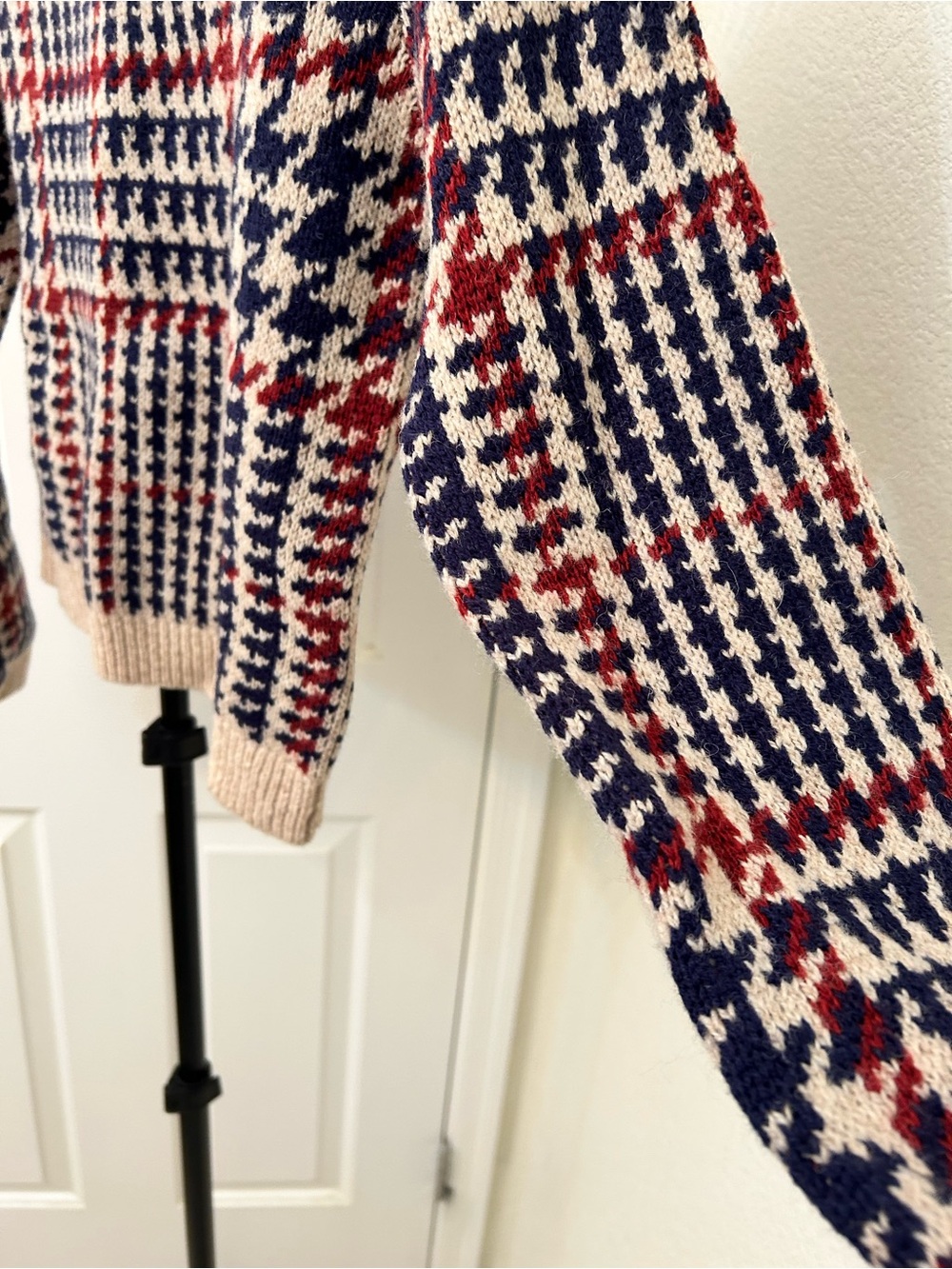NWT Zara Beige Crewneck Sweater with Navy & Red Plaid - Picture 6 of 11